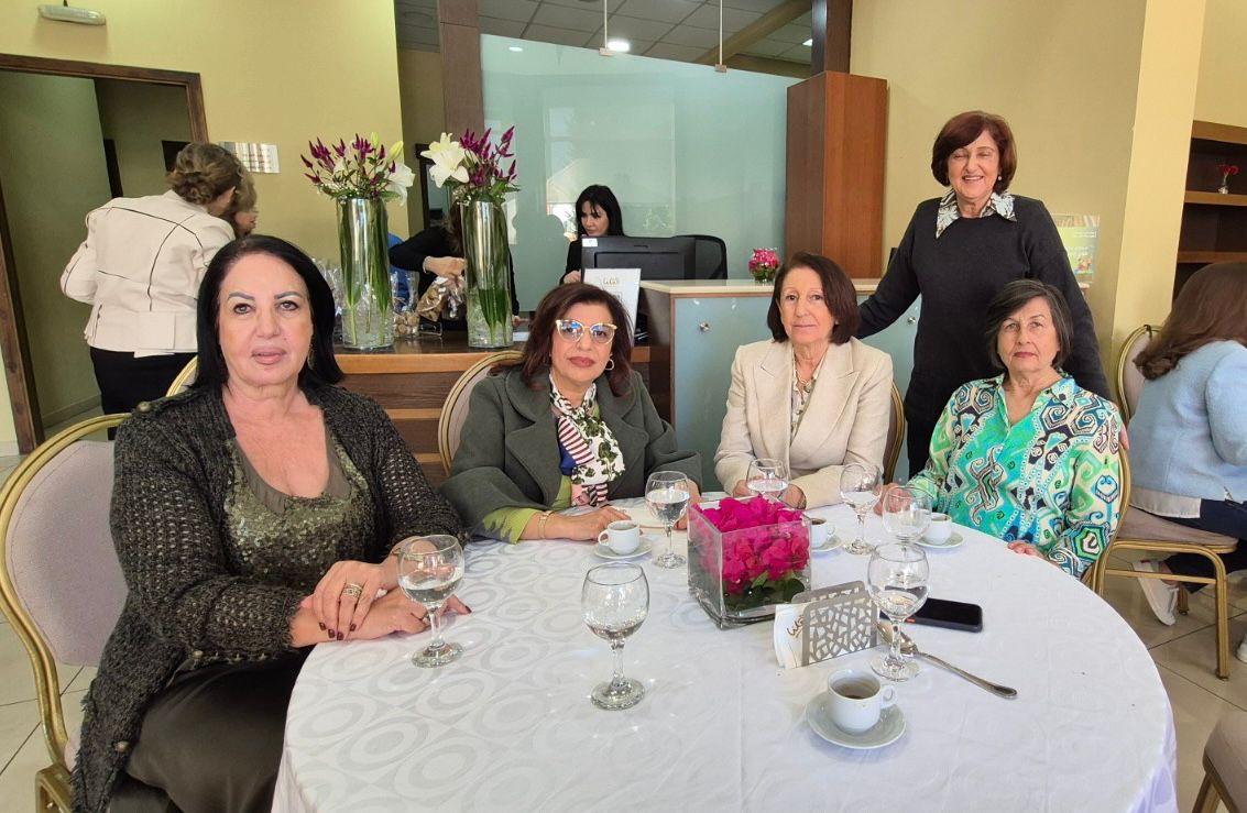 جمعية “أهلنا” استضافت د. محمود الناتوت في لقاء تفاعلي بعنوان ” بالمعرفة والعطاء منودّع عامنا الـ25 “