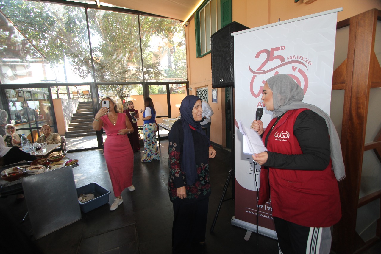 ” أهلنا” بالشراكة مع ” جامع البحر وصندوق الزكاة ودار الراحة ” أقامت فطوراً تكريمياً للمسنين: ابتسامة مسنّ أجمل من ألف هدية ” أهلنا” بالشراكة مع ” جامع البحر وصندوق الزكاة ودار الراحة ” أقامت فطوراً تكريمياً للمسنين: ابتسامة مسنّ أجمل من ألف هدية