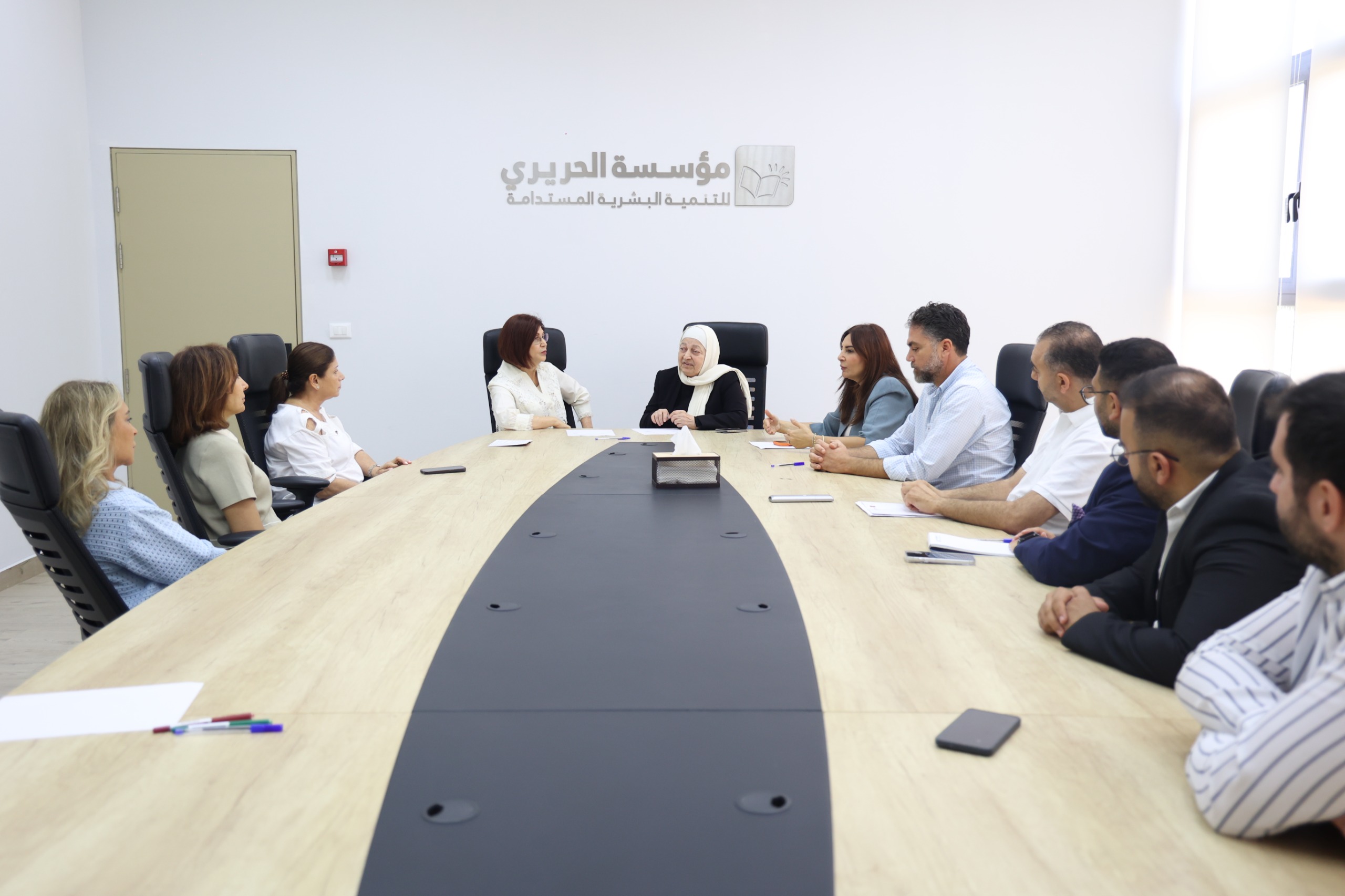 مذكرة تفاهم بين “مؤسسة الحريري” و”جمعية أهلنا” للتعاون  في مجال تعزيز الرعاية الصحية والإجتماعية في صيدا والجوار